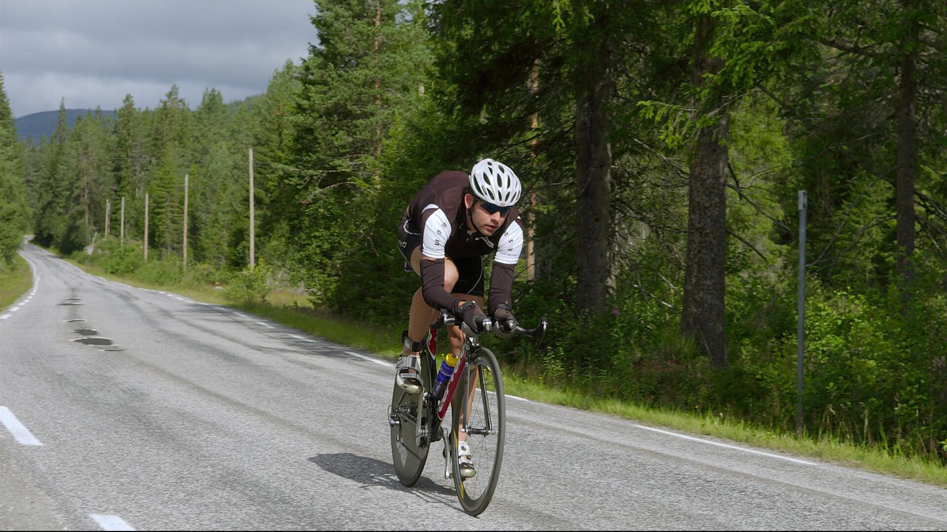 湖人依赖詹眉组合,进攻端选择单一,湖人詹眉壁纸
